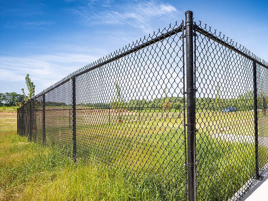 Cottleville Missouri residential and commercial fencing
